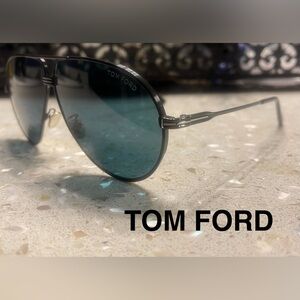 Tom Ford Sunglasses Jet TF734